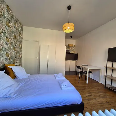 Apartmán La Cloche D'or - Lit King Size Et Parking Prive Arras